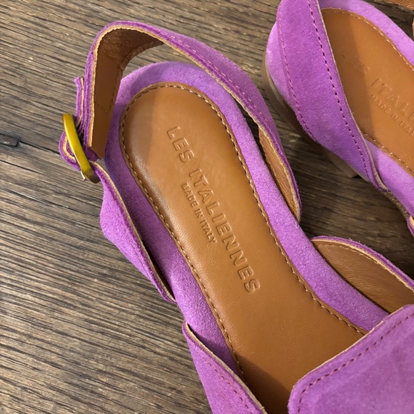 LES ITALIENNES Made In Italy Suede Flat Sandals Size 37 - Picture 3 of 5